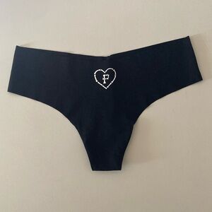 Victorias Secret PINK Heart No-Show Thong String Panty